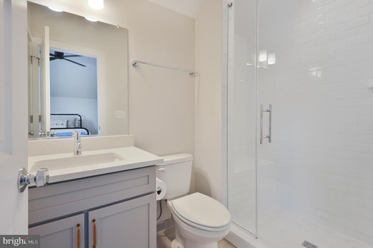 5146 RIDGEVIEW RETREAT DR, CHANTILLY, Virginia 20151, 4 Bedrooms Bedrooms, ,3 BathroomsBathrooms,Residential,For sale,5146 RIDGEVIEW RETREAT DR,VAFX2245886 MLS # VAFX2245886