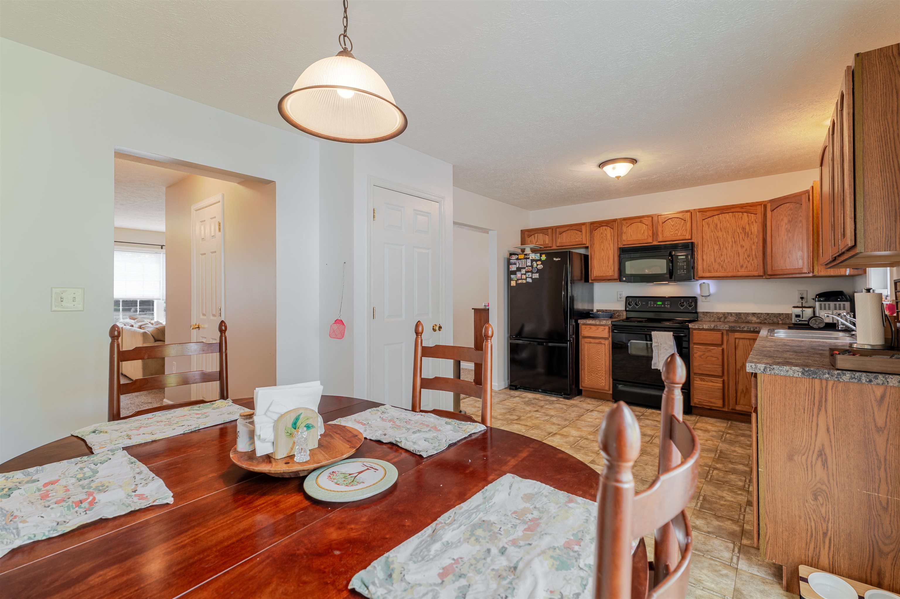 417 MARYLAND AVE, SHENANDOAH, Virginia 22849, 3 Bedrooms Bedrooms, ,2 BathroomsBathrooms,Residential,417 MARYLAND AVE,665562 MLS # 665562