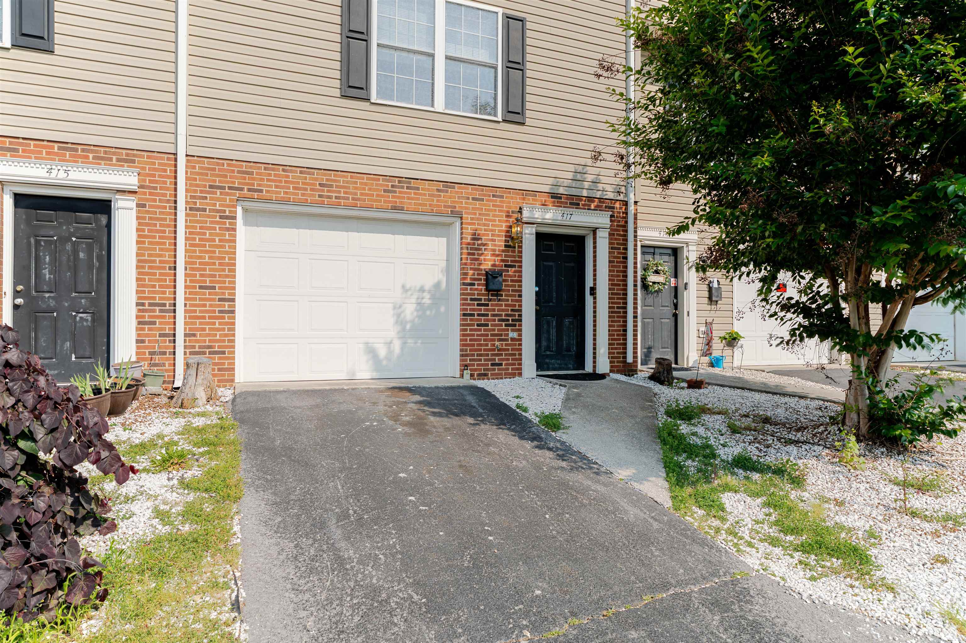 417 MARYLAND AVE, SHENANDOAH, Virginia 22849, 3 Bedrooms Bedrooms, ,2 BathroomsBathrooms,Residential,417 MARYLAND AVE,665562 MLS # 665562