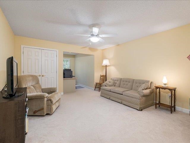 41 HICKORY NUT LN, STAUNTON, Virginia 24401, 3 Bedrooms Bedrooms, ,2 BathroomsBathrooms,Residential,41 HICKORY NUT LN,665564 MLS # 665564