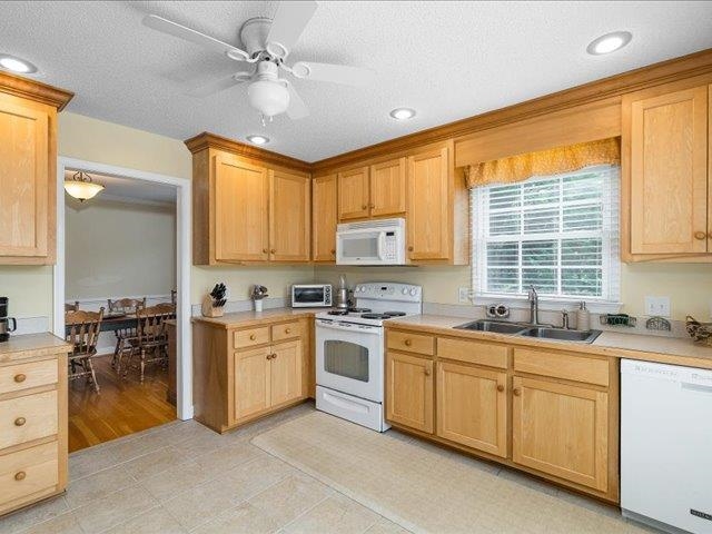 41 HICKORY NUT LN, STAUNTON, Virginia 24401, 3 Bedrooms Bedrooms, ,2 BathroomsBathrooms,Residential,41 HICKORY NUT LN,665564 MLS # 665564