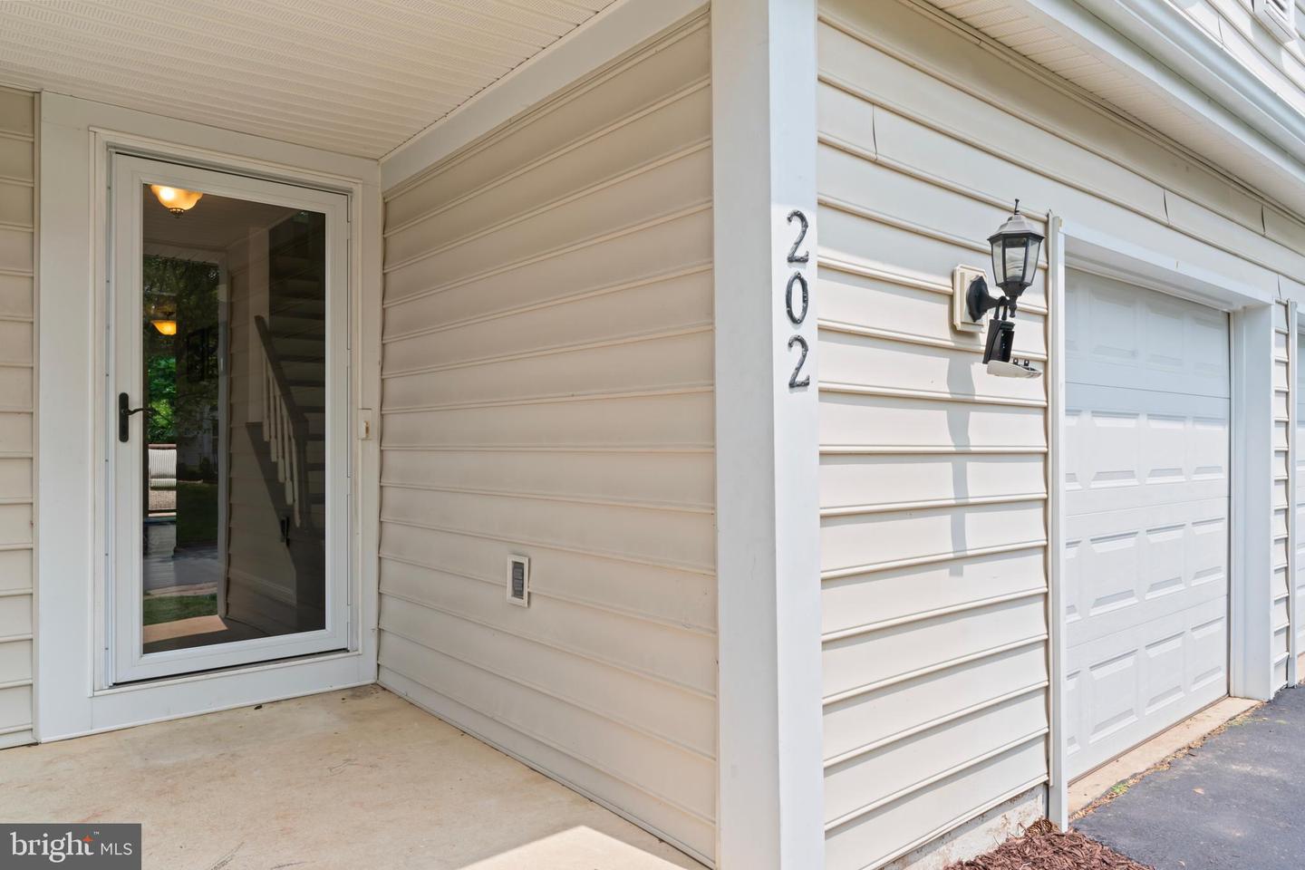 202 TRAIL CT, STERLING, Virginia 20164, 4 Bedrooms Bedrooms, ,3 BathroomsBathrooms,Residential,For sale,202 TRAIL CT,VALO2095424 MLS # VALO2095424