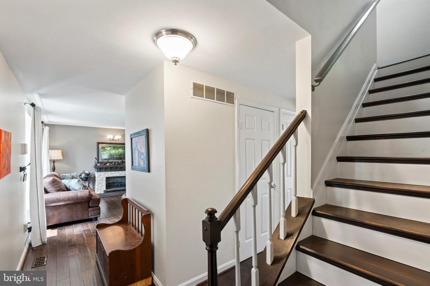 202 TRAIL CT, STERLING, Virginia 20164, 4 Bedrooms Bedrooms, ,3 BathroomsBathrooms,Residential,For sale,202 TRAIL CT,VALO2095424 MLS # VALO2095424