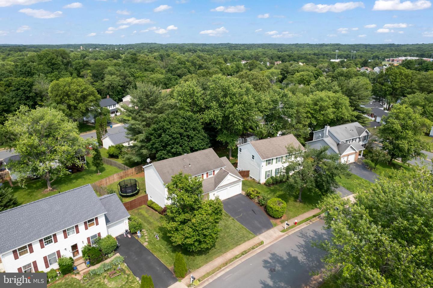 202 TRAIL CT, STERLING, Virginia 20164, 4 Bedrooms Bedrooms, ,3 BathroomsBathrooms,Residential,For sale,202 TRAIL CT,VALO2095424 MLS # VALO2095424
