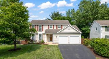 202 TRAIL CT, STERLING, Virginia 20164, 4 Bedrooms Bedrooms, ,3 BathroomsBathrooms,Residential,For sale,202 TRAIL CT,VALO2095424 MLS # VALO2095424
