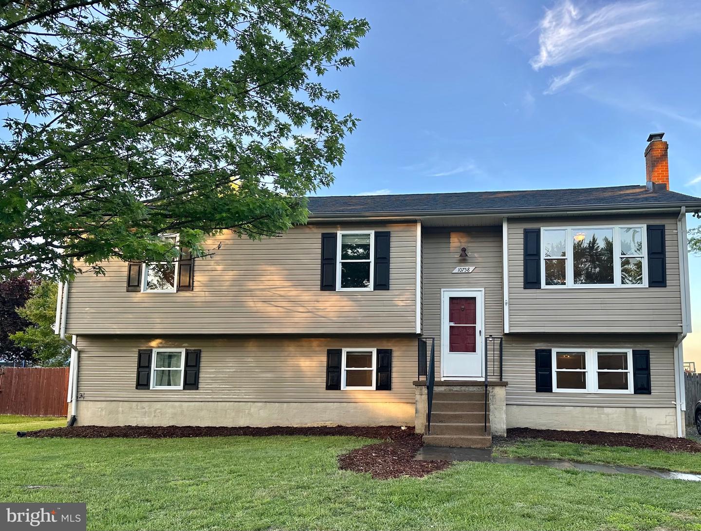 10758 BLAKE LN, BEALETON, Virginia 22712, 4 Bedrooms Bedrooms, ,3 BathroomsBathrooms,Residential,For sale,10758 BLAKE LN,VAFQ2016792 MLS # VAFQ2016792