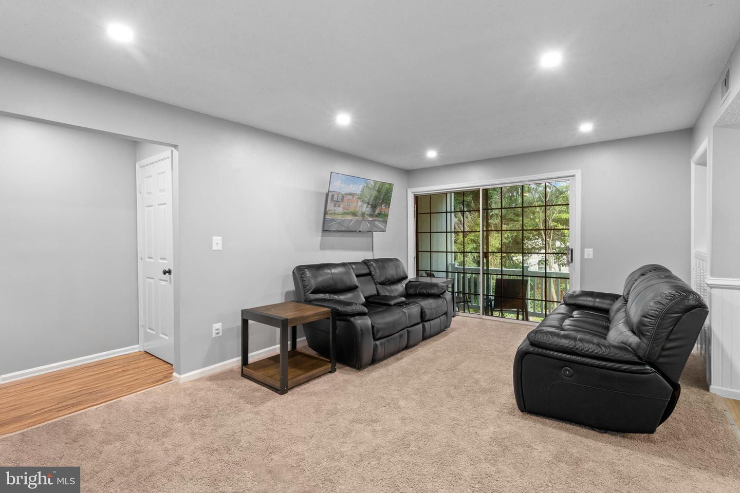 9220 NIKI PL #202, MANASSAS, Virginia 20110, 2 Bedrooms Bedrooms, ,2 BathroomsBathrooms,Residential,For sale,9220 NIKI PL #202,VAMN2008412 MLS # VAMN2008412