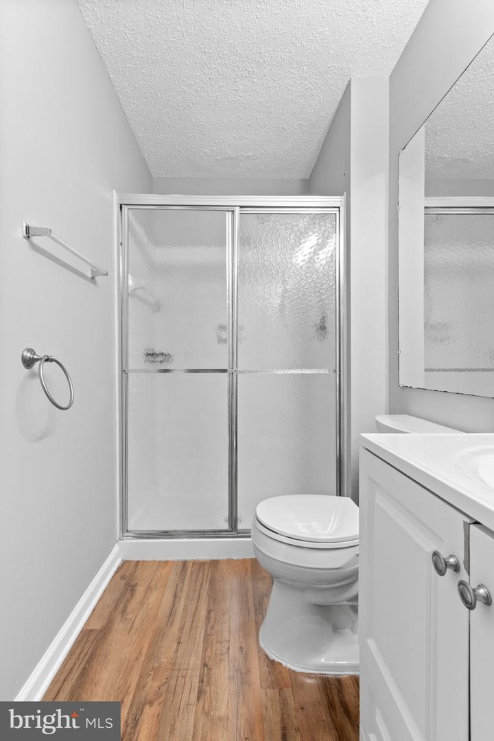 9220 NIKI PL #202, MANASSAS, Virginia 20110, 2 Bedrooms Bedrooms, ,2 BathroomsBathrooms,Residential,For sale,9220 NIKI PL #202,VAMN2008412 MLS # VAMN2008412