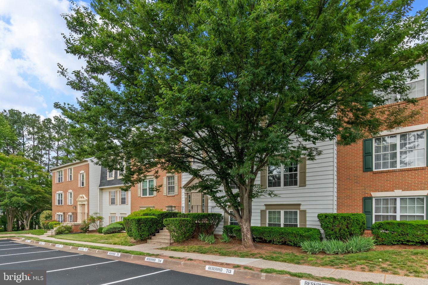 9220 NIKI PL #202, MANASSAS, Virginia 20110, 2 Bedrooms Bedrooms, ,2 BathroomsBathrooms,Residential,For sale,9220 NIKI PL #202,VAMN2008412 MLS # VAMN2008412