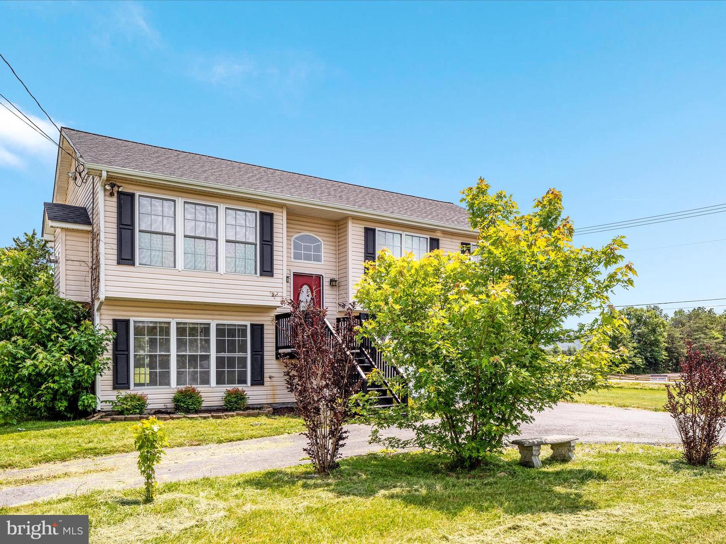 18 BARNETT DR, FRONT ROYAL, Virginia 22630, 3 Bedrooms Bedrooms, ,2 BathroomsBathrooms,Residential,For sale,18 BARNETT DR,VAWR2011306 MLS # VAWR2011306