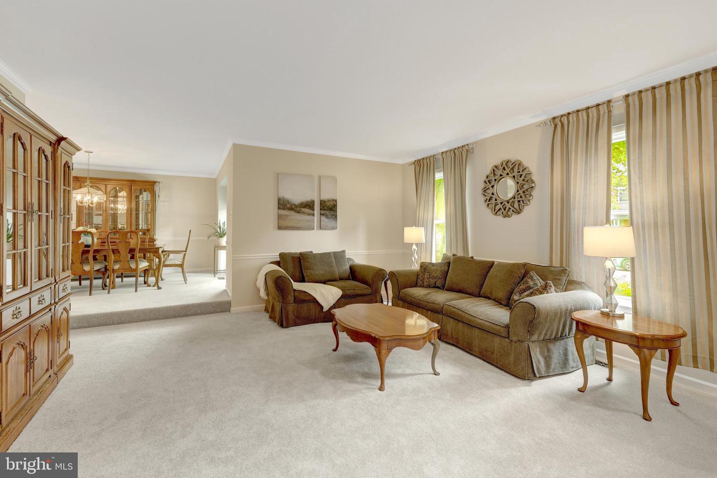2982 FRANKLIN OAKS DR, HERNDON, Virginia 20171, 4 Bedrooms Bedrooms, ,2 BathroomsBathrooms,Residential,For sale,2982 FRANKLIN OAKS DR,VAFX2244914 MLS # VAFX2244914