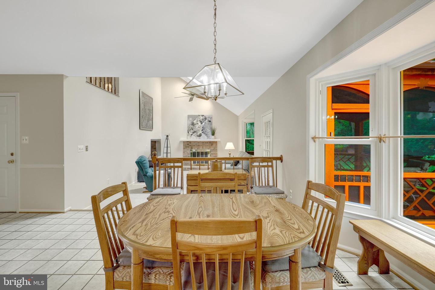 2982 FRANKLIN OAKS DR, HERNDON, Virginia 20171, 4 Bedrooms Bedrooms, ,2 BathroomsBathrooms,Residential,For sale,2982 FRANKLIN OAKS DR,VAFX2244914 MLS # VAFX2244914