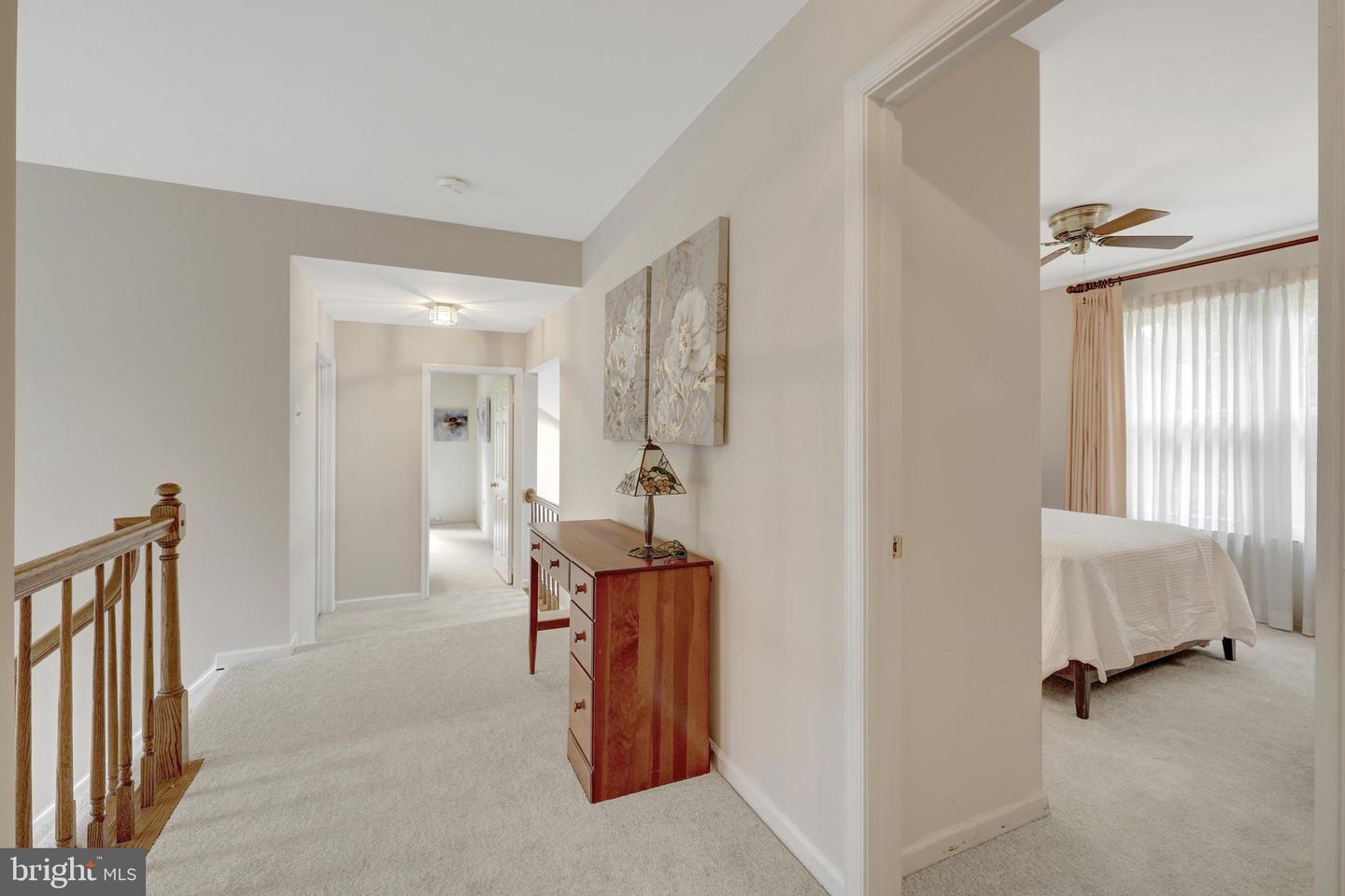 2982 FRANKLIN OAKS DR, HERNDON, Virginia 20171, 4 Bedrooms Bedrooms, ,2 BathroomsBathrooms,Residential,For sale,2982 FRANKLIN OAKS DR,VAFX2244914 MLS # VAFX2244914