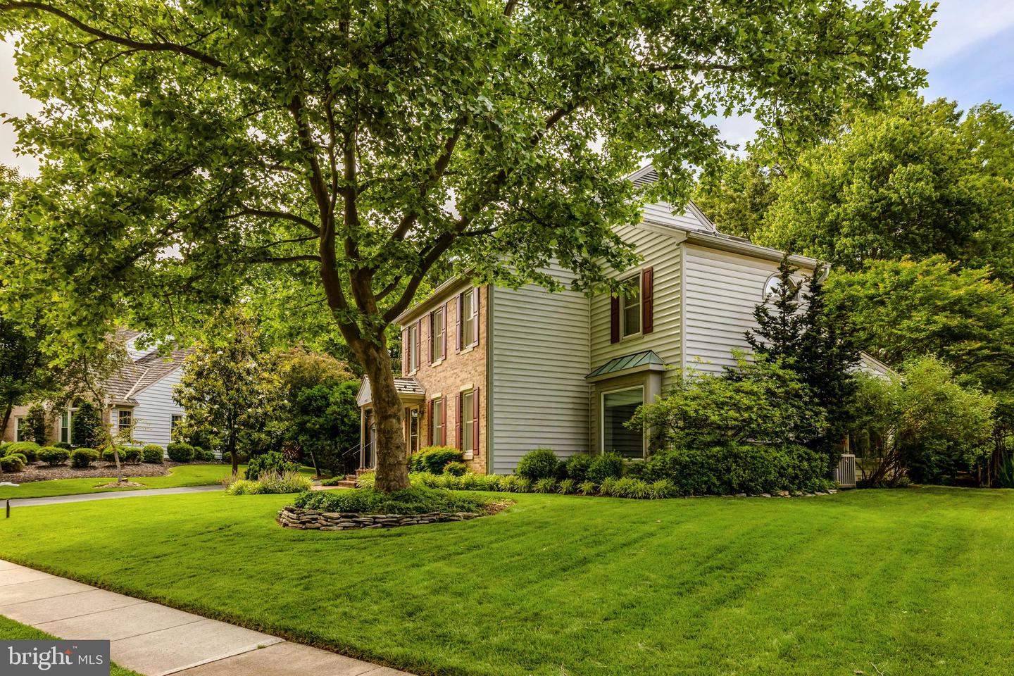 2982 FRANKLIN OAKS DR, HERNDON, Virginia 20171, 4 Bedrooms Bedrooms, ,2 BathroomsBathrooms,Residential,For sale,2982 FRANKLIN OAKS DR,VAFX2244914 MLS # VAFX2244914