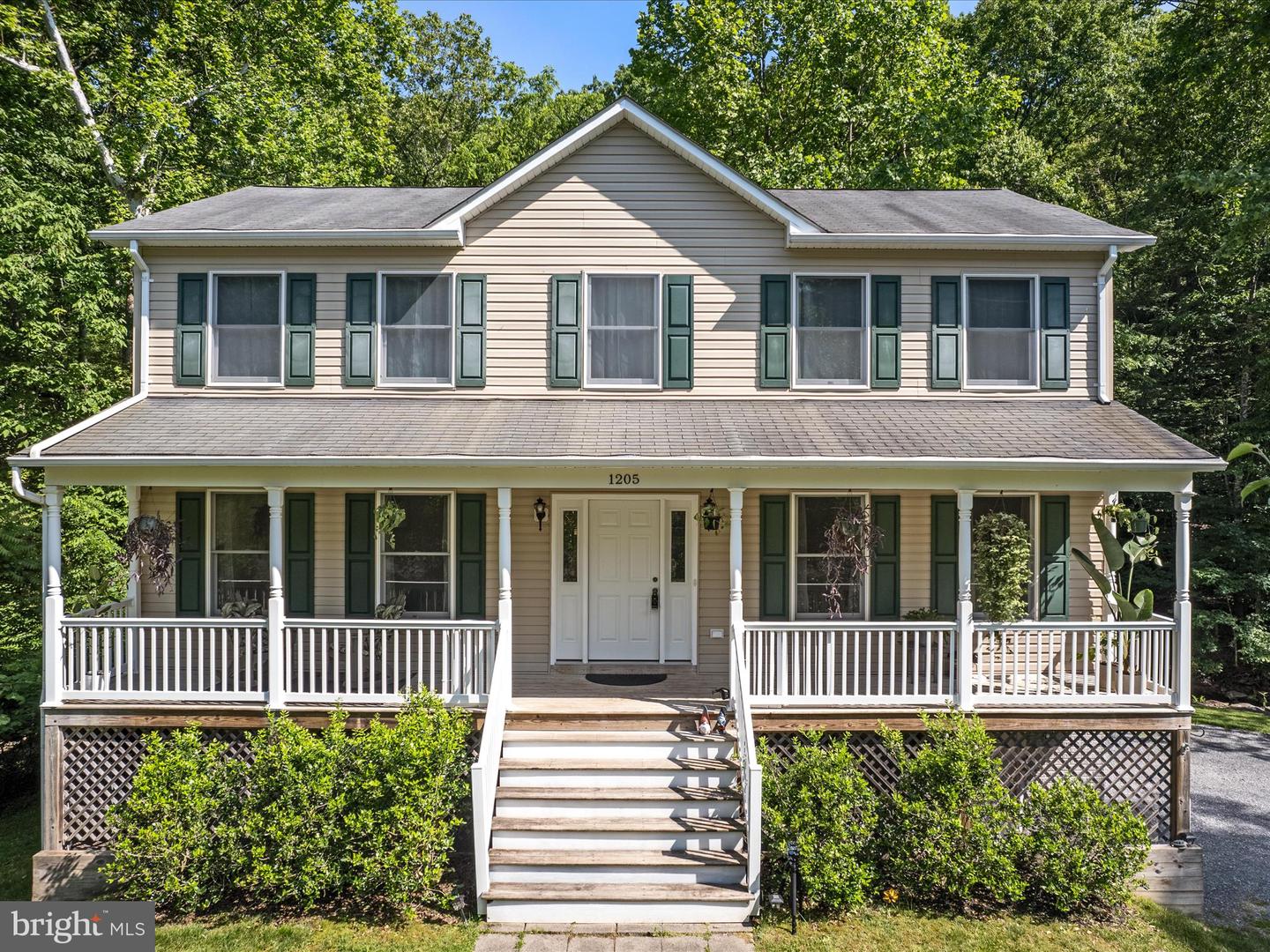 1205 LAKEVIEW DR, CROSS JUNCTION, Virginia 22625, 4 Bedrooms Bedrooms, ,2 BathroomsBathrooms,Residential,For sale,1205 LAKEVIEW DR,VAFV2034614 MLS # VAFV2034614