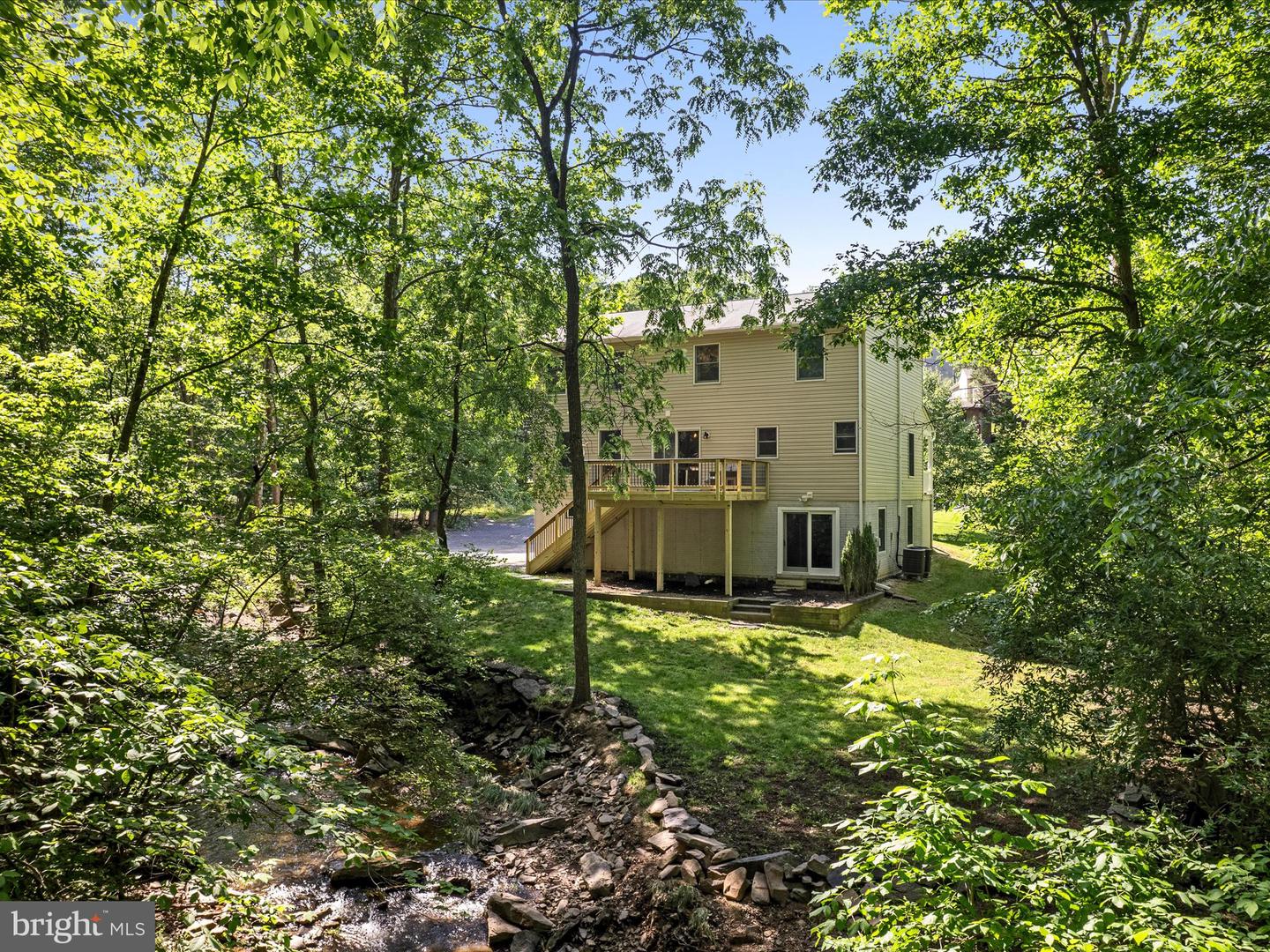 1205 LAKEVIEW DR, CROSS JUNCTION, Virginia 22625, 4 Bedrooms Bedrooms, ,2 BathroomsBathrooms,Residential,For sale,1205 LAKEVIEW DR,VAFV2034614 MLS # VAFV2034614