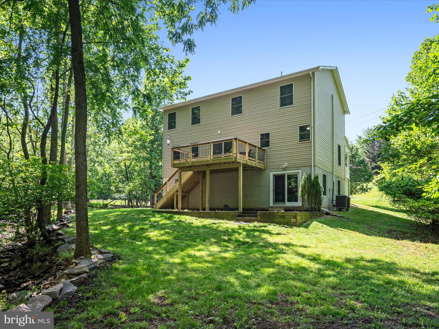 1205 LAKEVIEW DR, CROSS JUNCTION, Virginia 22625, 4 Bedrooms Bedrooms, ,2 BathroomsBathrooms,Residential,For sale,1205 LAKEVIEW DR,VAFV2034614 MLS # VAFV2034614
