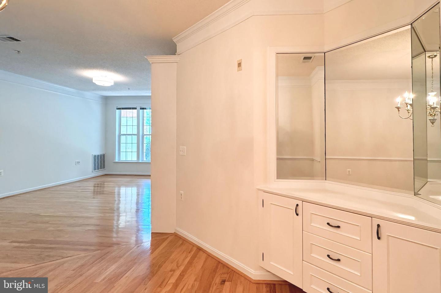 12180 ABINGTON HALL PL #104, RESTON, Virginia 20190, 2 Bedrooms Bedrooms, ,2 BathroomsBathrooms,Residential,For sale,12180 ABINGTON HALL PL #104,VAFX2245062 MLS # VAFX2245062