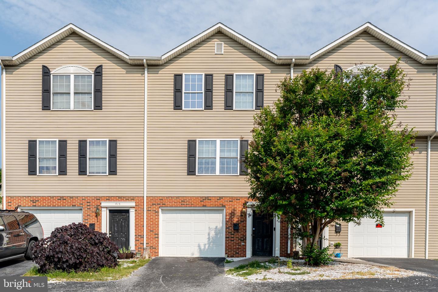 417 MARYLAND AVE, SHENANDOAH, Virginia 22849, 3 Bedrooms Bedrooms, ,2 BathroomsBathrooms,Residential,For sale,417 MARYLAND AVE,VAPA2005004 MLS # VAPA2005004