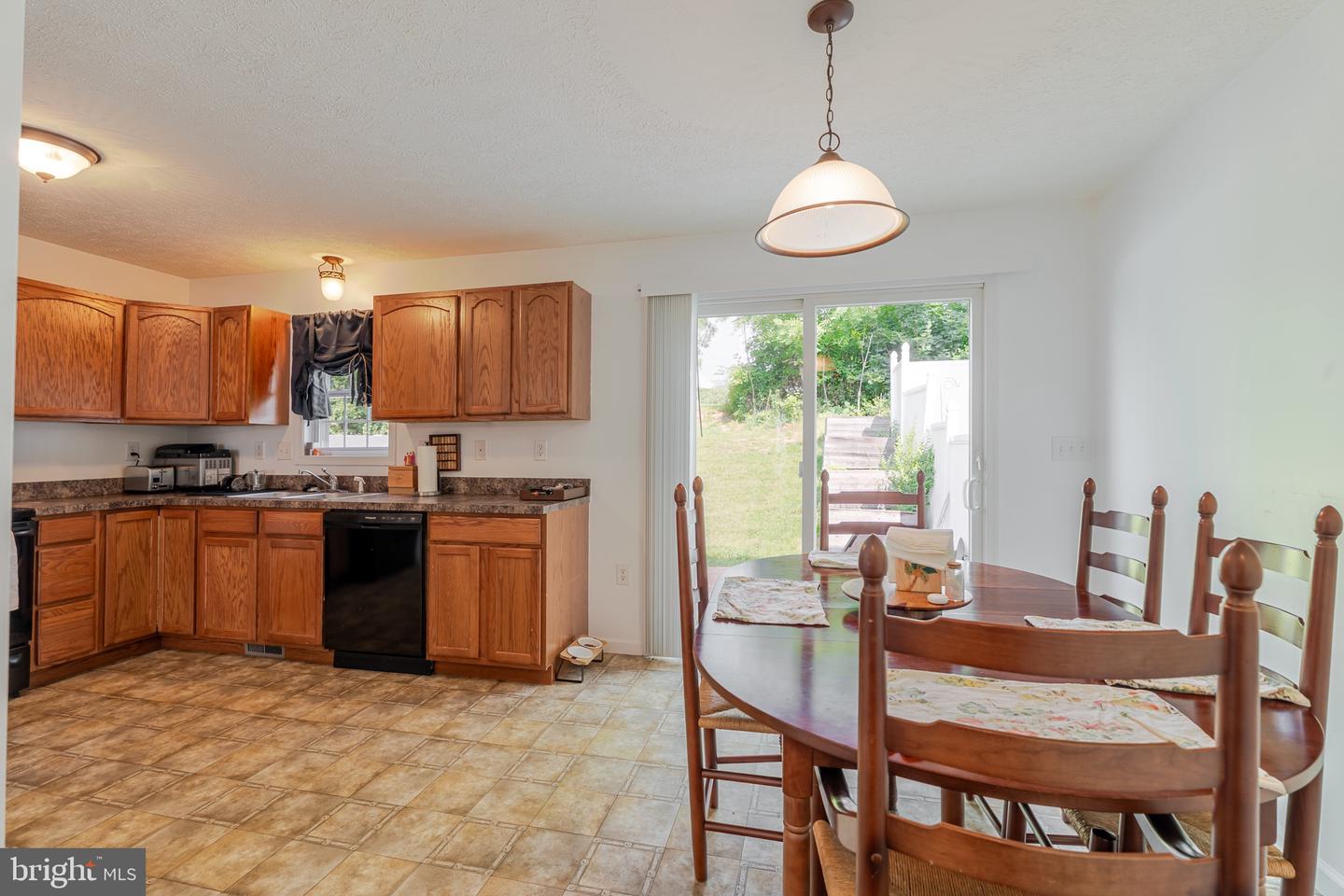 417 MARYLAND AVE, SHENANDOAH, Virginia 22849, 3 Bedrooms Bedrooms, ,2 BathroomsBathrooms,Residential,For sale,417 MARYLAND AVE,VAPA2005004 MLS # VAPA2005004