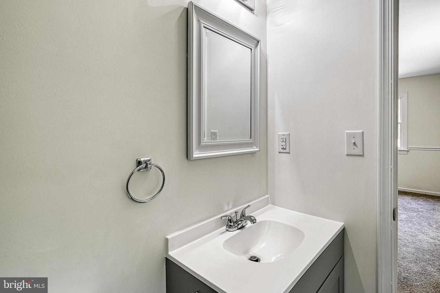 1041 GRANVILLE BAY RD, LANCASTER, Virginia 22503, 4 Bedrooms Bedrooms, 4 Rooms Rooms,3 BathroomsBathrooms,Residential,For sale,1041 GRANVILLE BAY RD,VALV2000830 MLS # VALV2000830