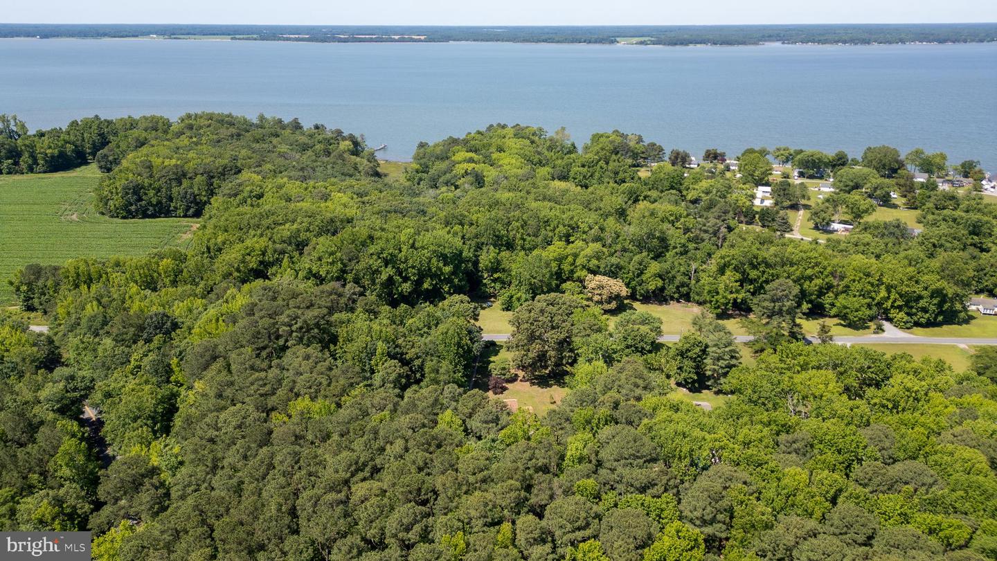 1041 GRANVILLE BAY RD, LANCASTER, Virginia 22503, 4 Bedrooms Bedrooms, 4 Rooms Rooms,3 BathroomsBathrooms,Residential,For sale,1041 GRANVILLE BAY RD,VALV2000830 MLS # VALV2000830