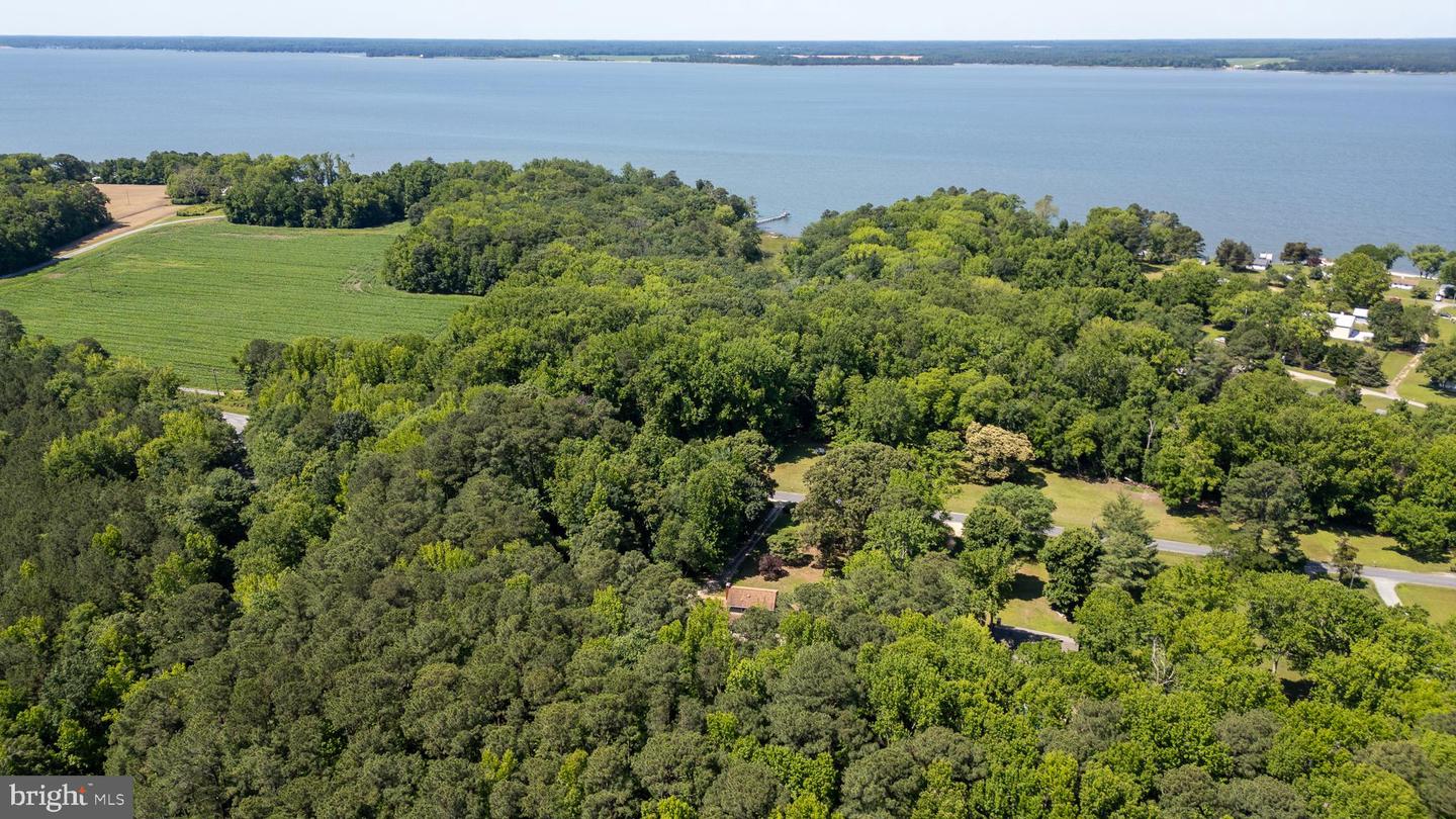 1041 GRANVILLE BAY RD, LANCASTER, Virginia 22503, 4 Bedrooms Bedrooms, 4 Rooms Rooms,3 BathroomsBathrooms,Residential,For sale,1041 GRANVILLE BAY RD,VALV2000830 MLS # VALV2000830