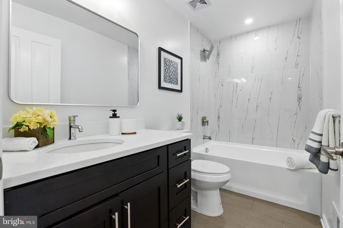 402 WOODCREST DR SE, WASHINGTON, District Of Columbia 20032, 4 Bedrooms Bedrooms, ,2 BathroomsBathrooms,Residential,For sale,402 WOODCREST DR SE,DCDC2204684 MLS # DCDC2204684