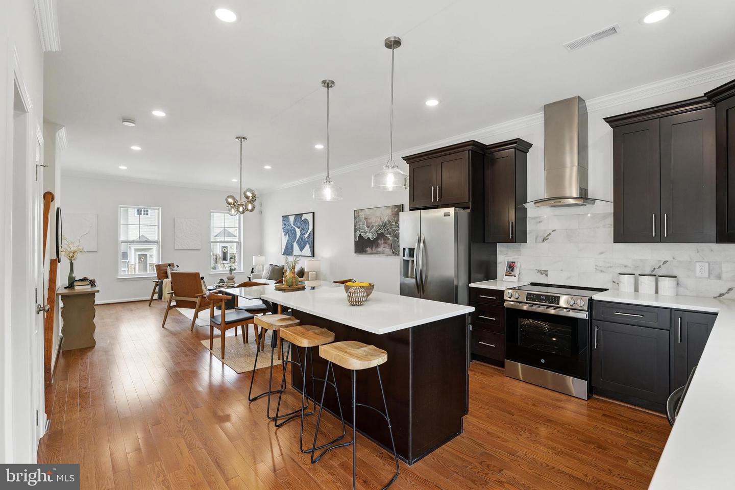 402 WOODCREST DR SE, WASHINGTON, District Of Columbia 20032, 4 Bedrooms Bedrooms, ,2 BathroomsBathrooms,Residential,For sale,402 WOODCREST DR SE,DCDC2204684 MLS # DCDC2204684