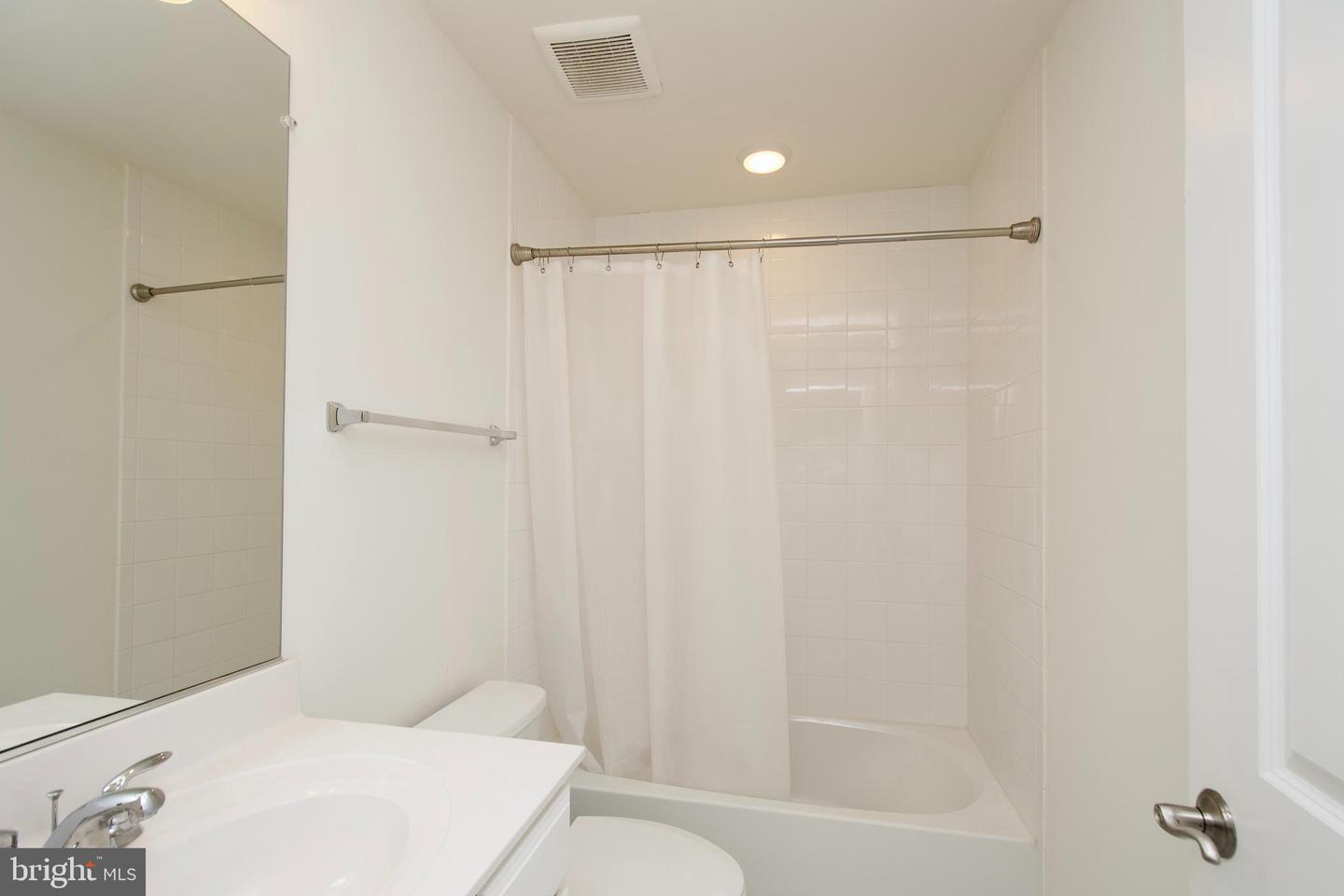 45401 DAVENO SQ, STERLING, Virginia 20164, 5 Bedrooms Bedrooms, ,4 BathroomsBathrooms,Residential,For sale,45401 DAVENO SQ,VALO2098900 MLS # VALO2098900