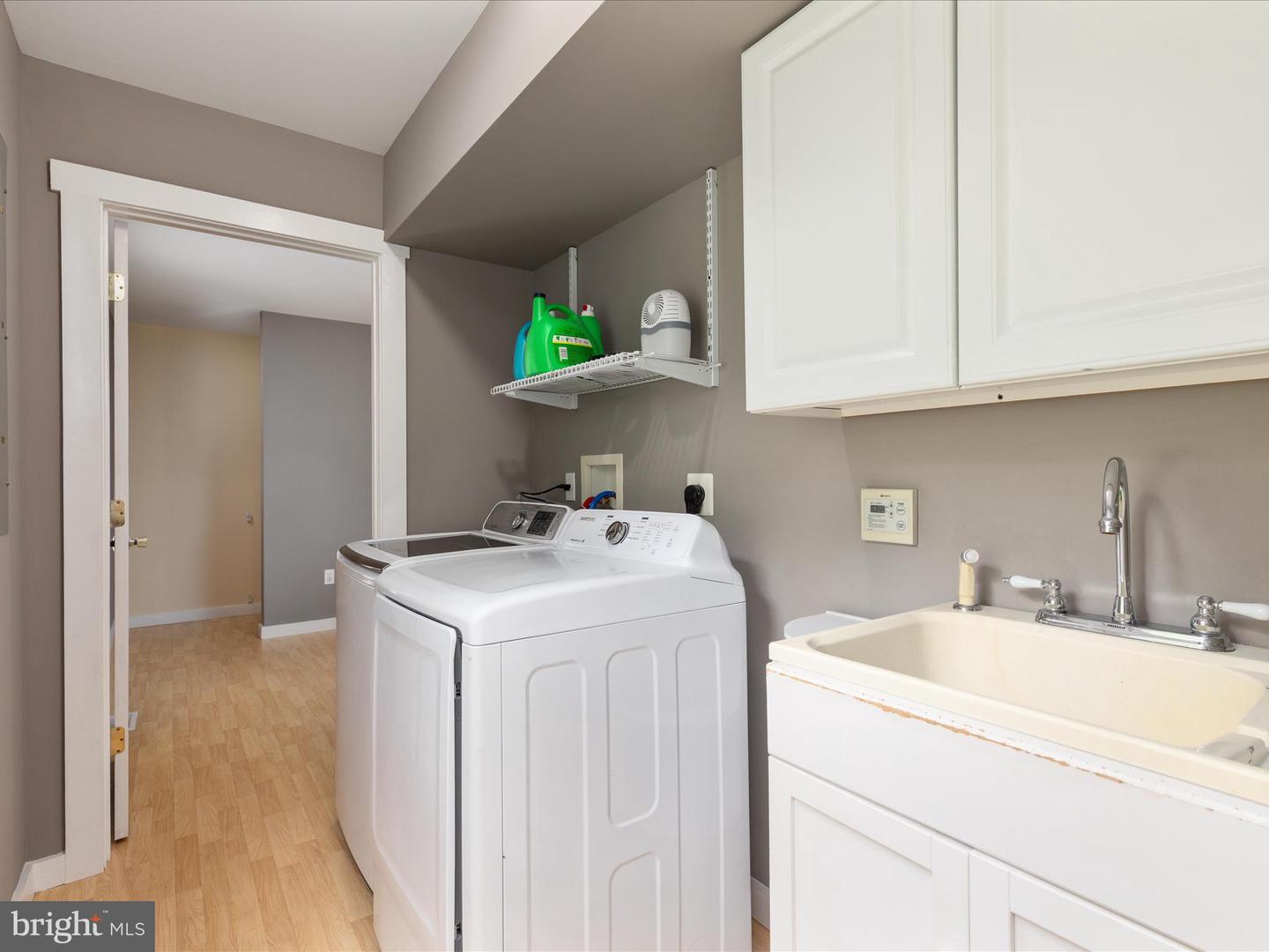 305 WINCHESTER DR, WINCHESTER, Virginia 22602, 2 Bedrooms Bedrooms, ,2 BathroomsBathrooms,Residential,For sale,305 WINCHESTER DR,VAFV2034742 MLS # VAFV2034742