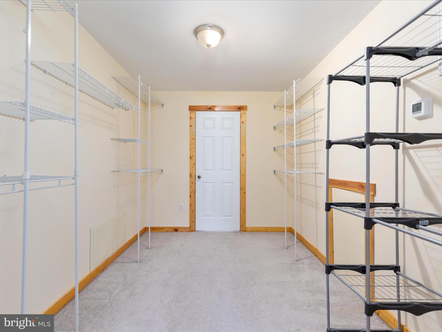 305 WINCHESTER DR, WINCHESTER, Virginia 22602, 2 Bedrooms Bedrooms, ,2 BathroomsBathrooms,Residential,For sale,305 WINCHESTER DR,VAFV2034742 MLS # VAFV2034742
