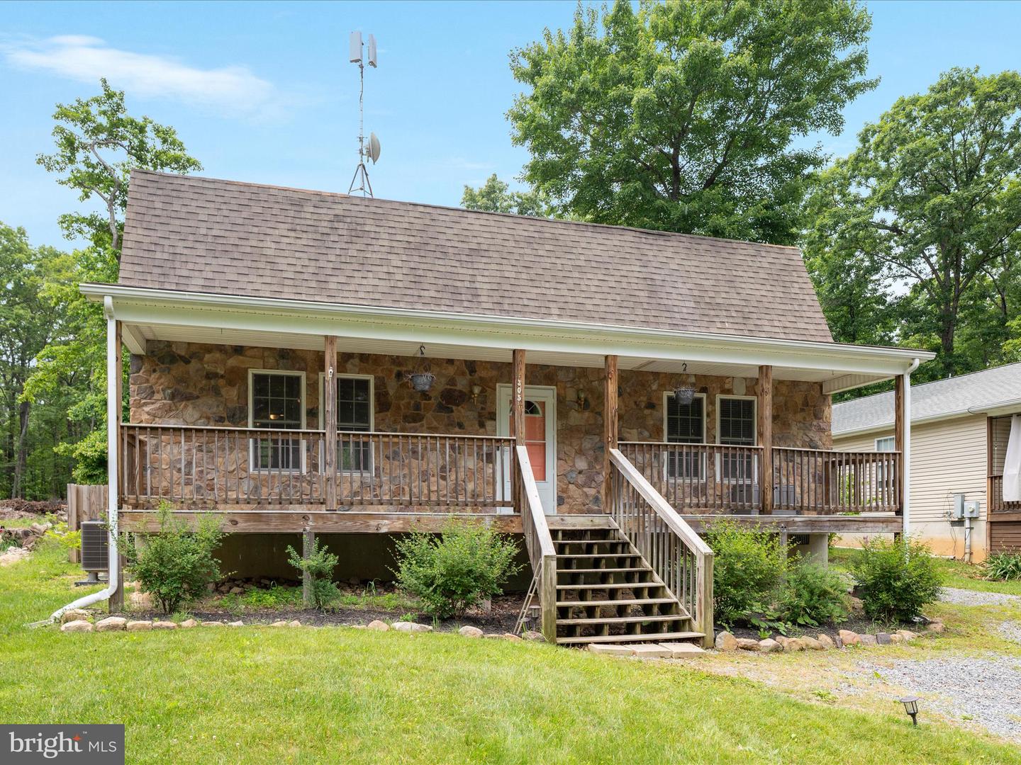 305 WINCHESTER DR, WINCHESTER, Virginia 22602, 2 Bedrooms Bedrooms, ,2 BathroomsBathrooms,Residential,For sale,305 WINCHESTER DR,VAFV2034742 MLS # VAFV2034742