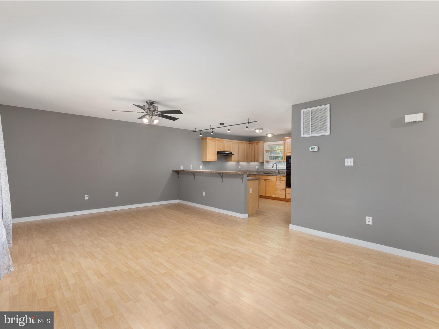 305 WINCHESTER DR, WINCHESTER, Virginia 22602, 2 Bedrooms Bedrooms, ,2 BathroomsBathrooms,Residential,For sale,305 WINCHESTER DR,VAFV2034742 MLS # VAFV2034742