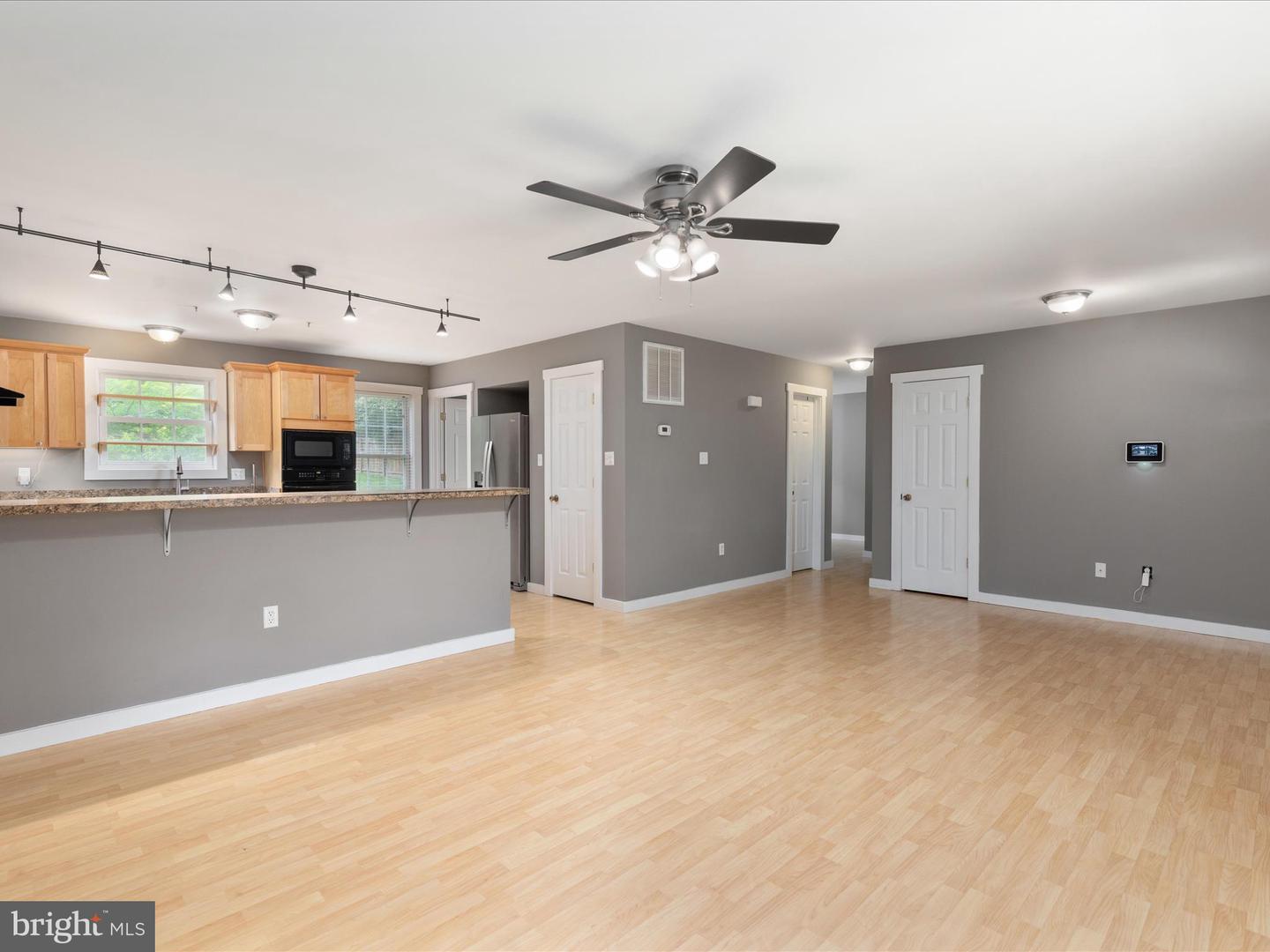 305 WINCHESTER DR, WINCHESTER, Virginia 22602, 2 Bedrooms Bedrooms, ,2 BathroomsBathrooms,Residential,For sale,305 WINCHESTER DR,VAFV2034742 MLS # VAFV2034742