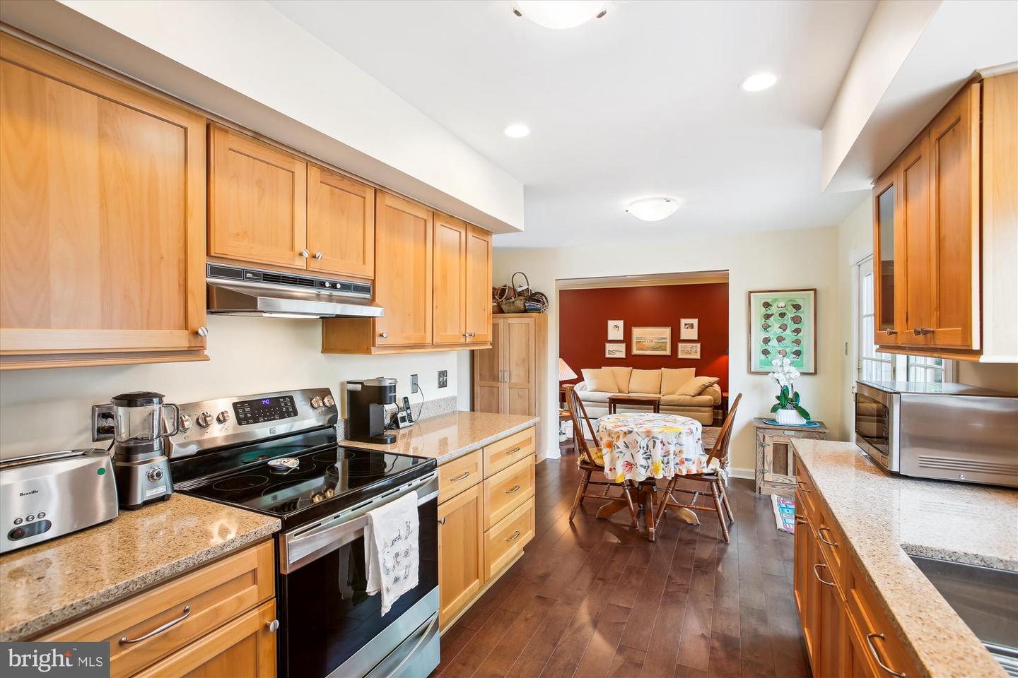 3030 STEVEN MARTIN DR, FAIRFAX, Virginia 22031, 3 Bedrooms Bedrooms, ,2 BathroomsBathrooms,Residential,For sale,3030 STEVEN MARTIN DR,VAFX2246260 MLS # VAFX2246260