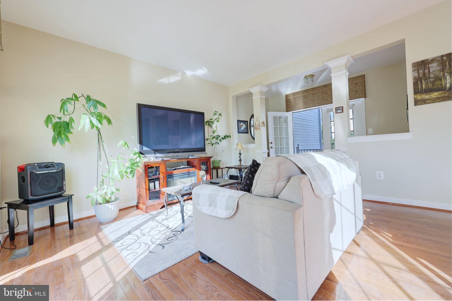 8182 COBBLE POND WAY, MANASSAS, Virginia 20111, 4 Bedrooms Bedrooms, ,3 BathroomsBathrooms,Residential,For sale,8182 COBBLE POND WAY,VAPW2096622 MLS # VAPW2096622