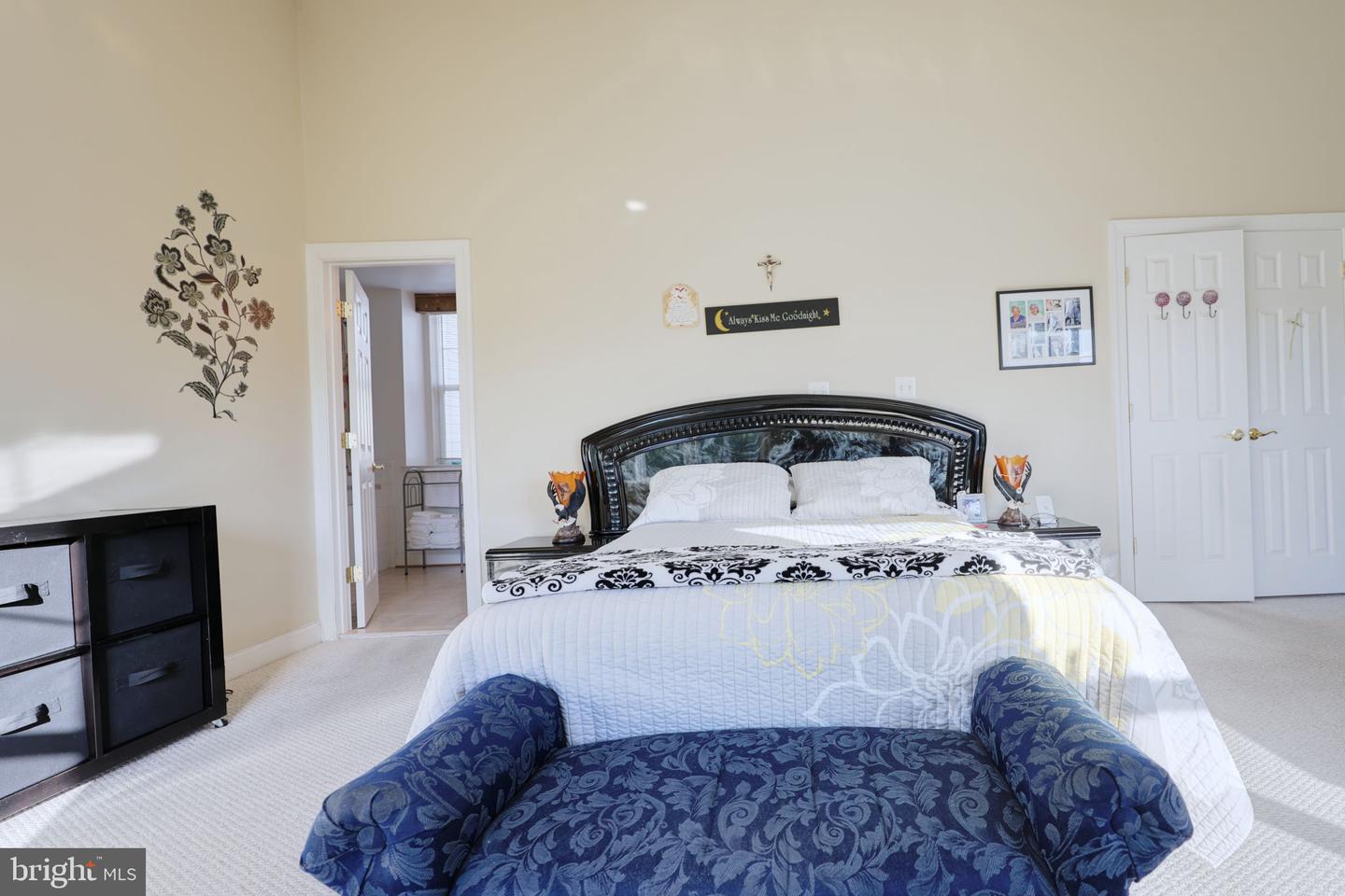 8182 COBBLE POND WAY, MANASSAS, Virginia 20111, 4 Bedrooms Bedrooms, ,3 BathroomsBathrooms,Residential,For sale,8182 COBBLE POND WAY,VAPW2096622 MLS # VAPW2096622