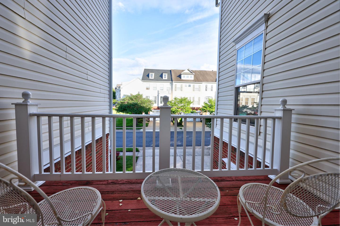 8182 COBBLE POND WAY, MANASSAS, Virginia 20111, 4 Bedrooms Bedrooms, ,3 BathroomsBathrooms,Residential,For sale,8182 COBBLE POND WAY,VAPW2096622 MLS # VAPW2096622