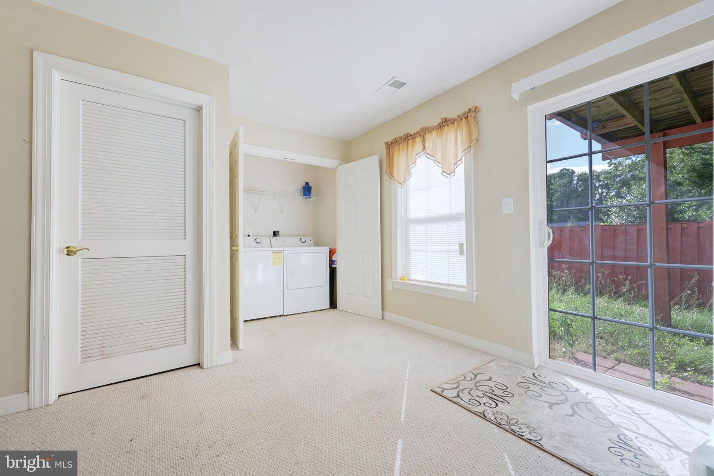 8182 COBBLE POND WAY, MANASSAS, Virginia 20111, 4 Bedrooms Bedrooms, ,3 BathroomsBathrooms,Residential,For sale,8182 COBBLE POND WAY,VAPW2096622 MLS # VAPW2096622