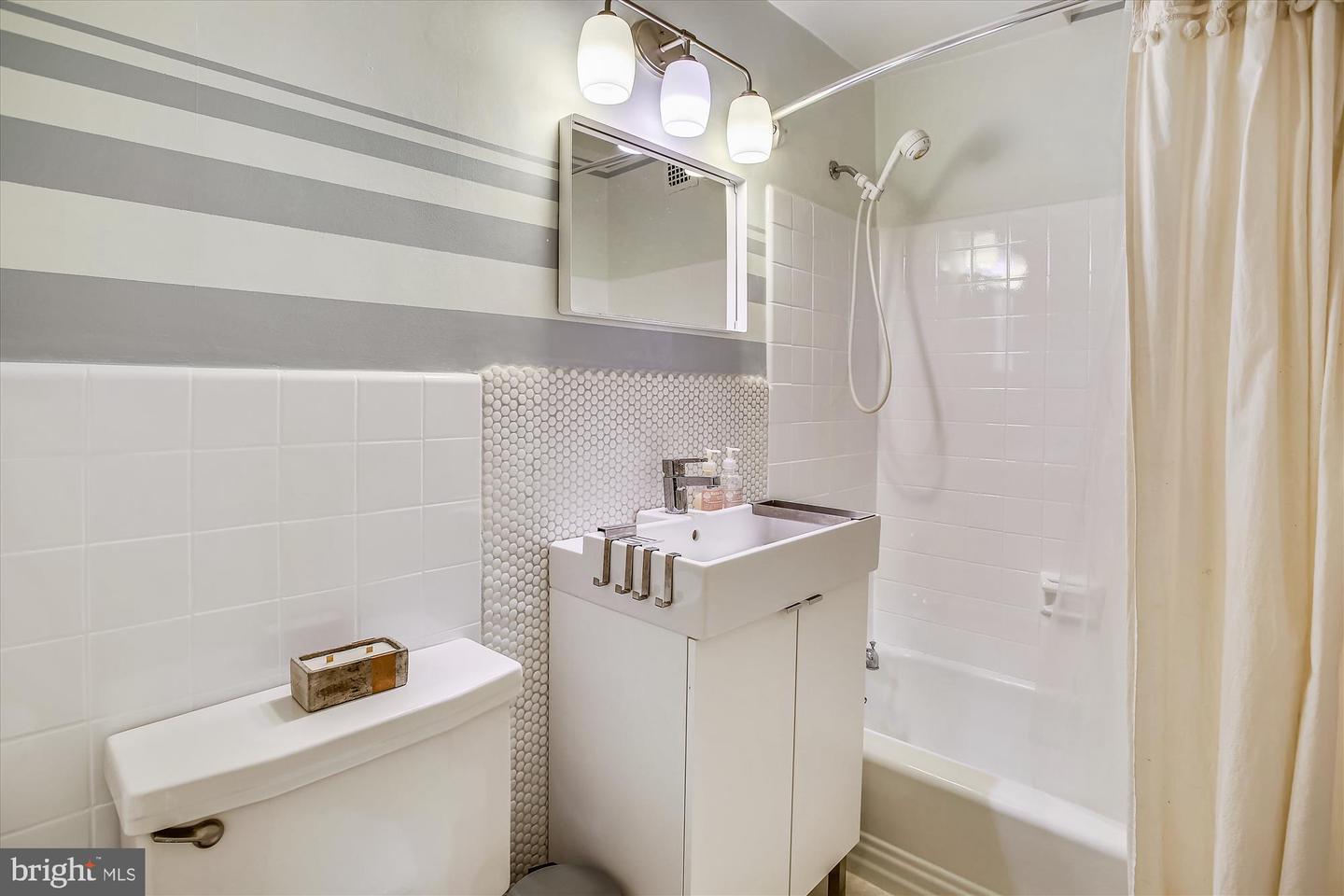 3900 TUNLAW RD NW #118, WASHINGTON, District Of Columbia 20007, 1 Bedroom Bedrooms, ,1 BathroomBathrooms,Residential,For sale,3900 TUNLAW RD NW #118,DCDC2204806 MLS # DCDC2204806