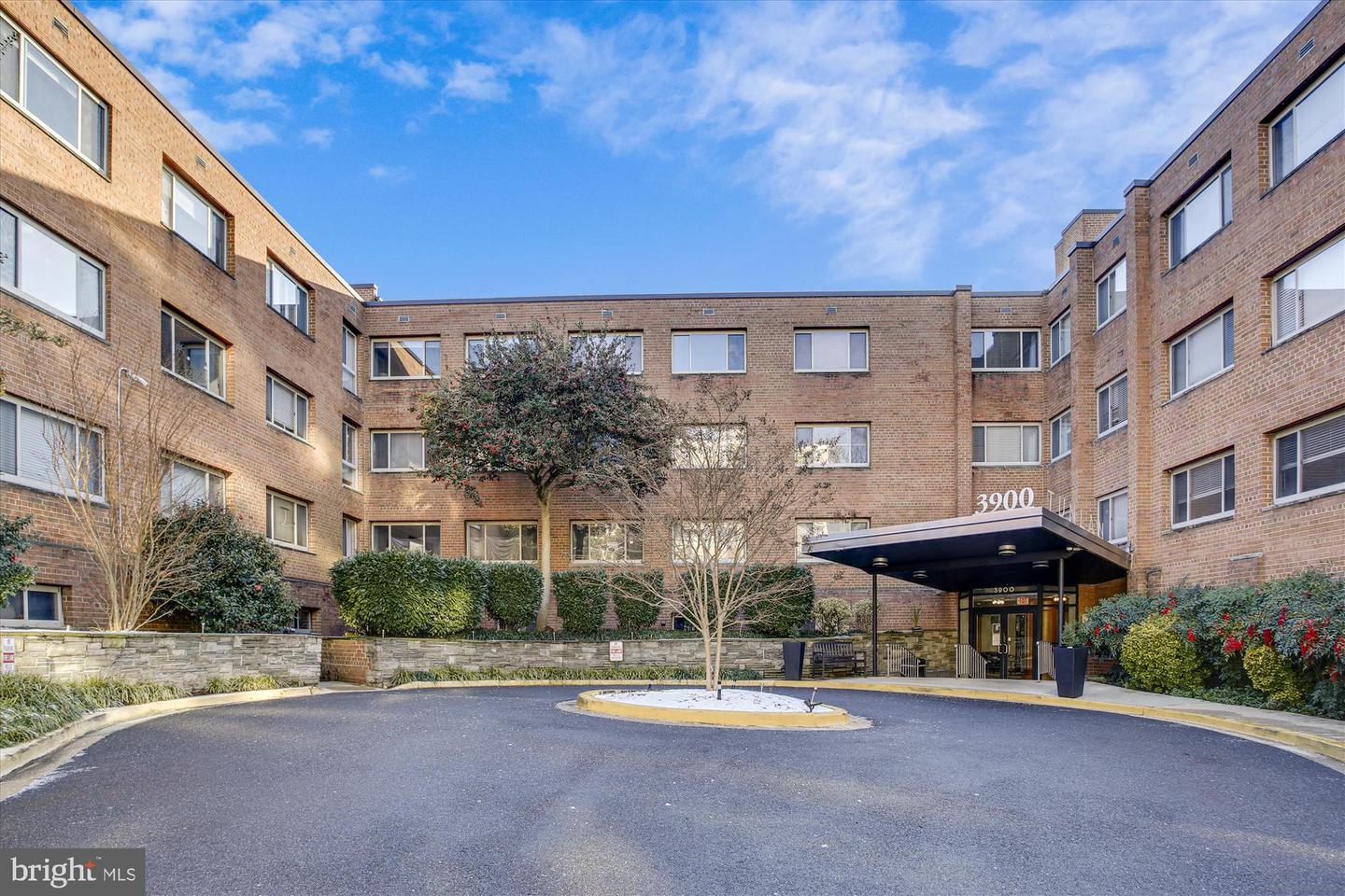 3900 TUNLAW RD NW #118, WASHINGTON, District Of Columbia 20007, 1 Bedroom Bedrooms, ,1 BathroomBathrooms,Residential,For sale,3900 TUNLAW RD NW #118,DCDC2204806 MLS # DCDC2204806