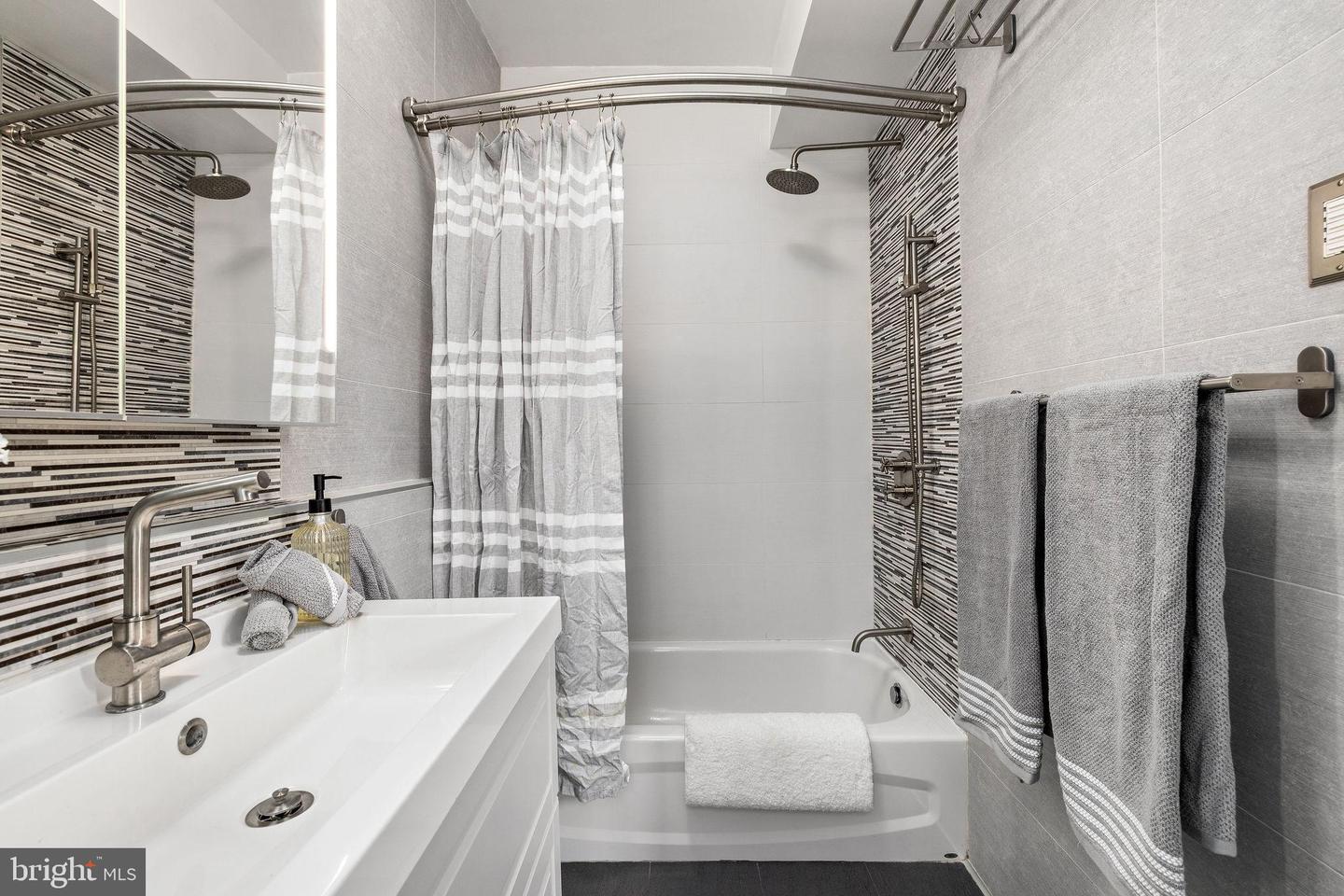 1825 FLORIDA AVE NW #21, WASHINGTON, District Of Columbia 20009, 1 Bedroom Bedrooms, ,1 BathroomBathrooms,Residential,For sale,1825 FLORIDA AVE NW #21,DCDC2204858 MLS # DCDC2204858