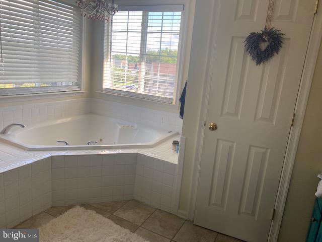 50 HAMSTEAD RD, FREDERICKSBURG, Virginia 22405, 5 Bedrooms Bedrooms, ,3 BathroomsBathrooms,Residential,For sale,50 HAMSTEAD RD,VAST2039660 MLS # VAST2039660
