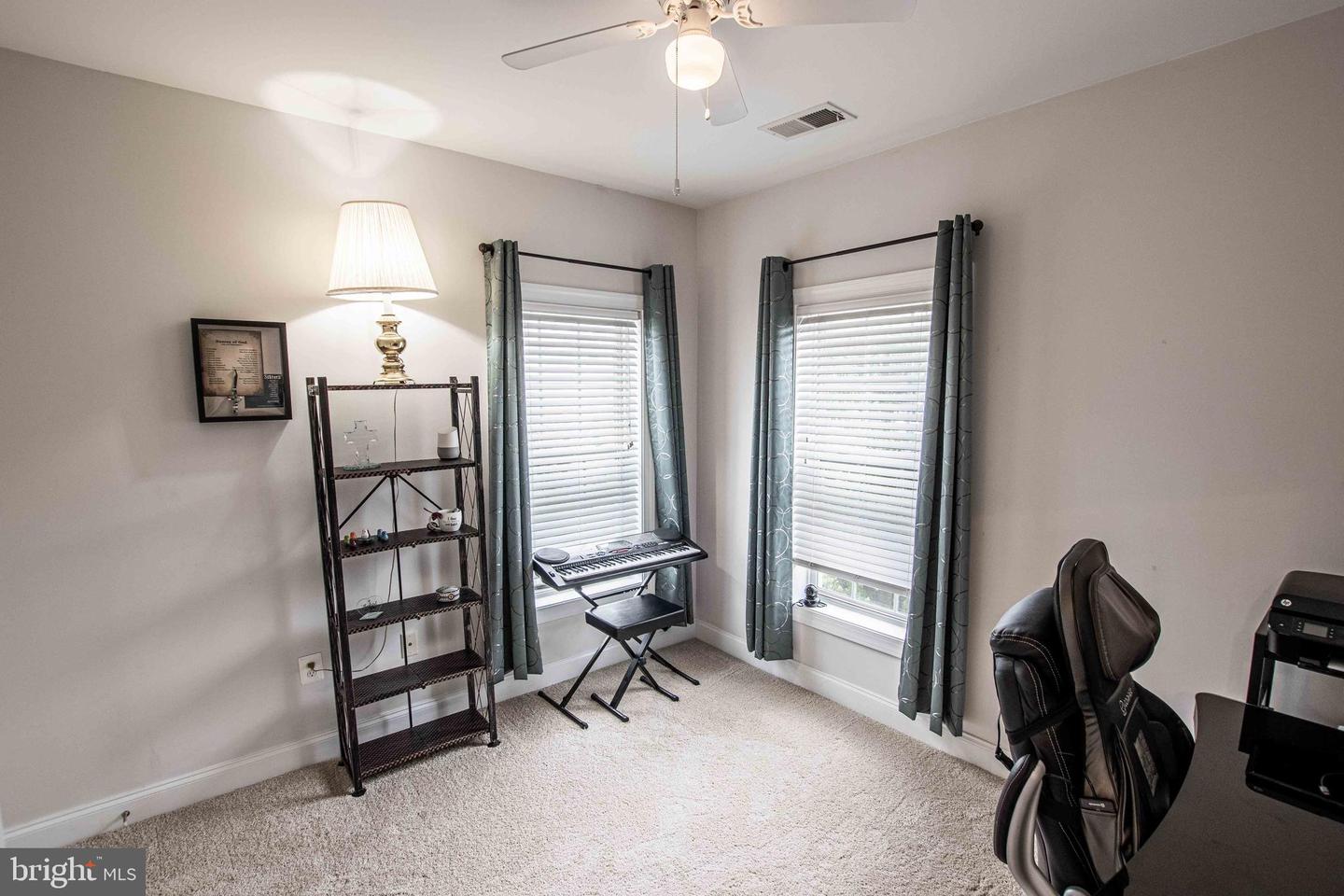 2262 MARGRAF CIR, WOODBRIDGE, Virginia 22191, 3 Bedrooms Bedrooms, ,2 BathroomsBathrooms,Residential,For sale,2262 MARGRAF CIR,VAPW2096662 MLS # VAPW2096662