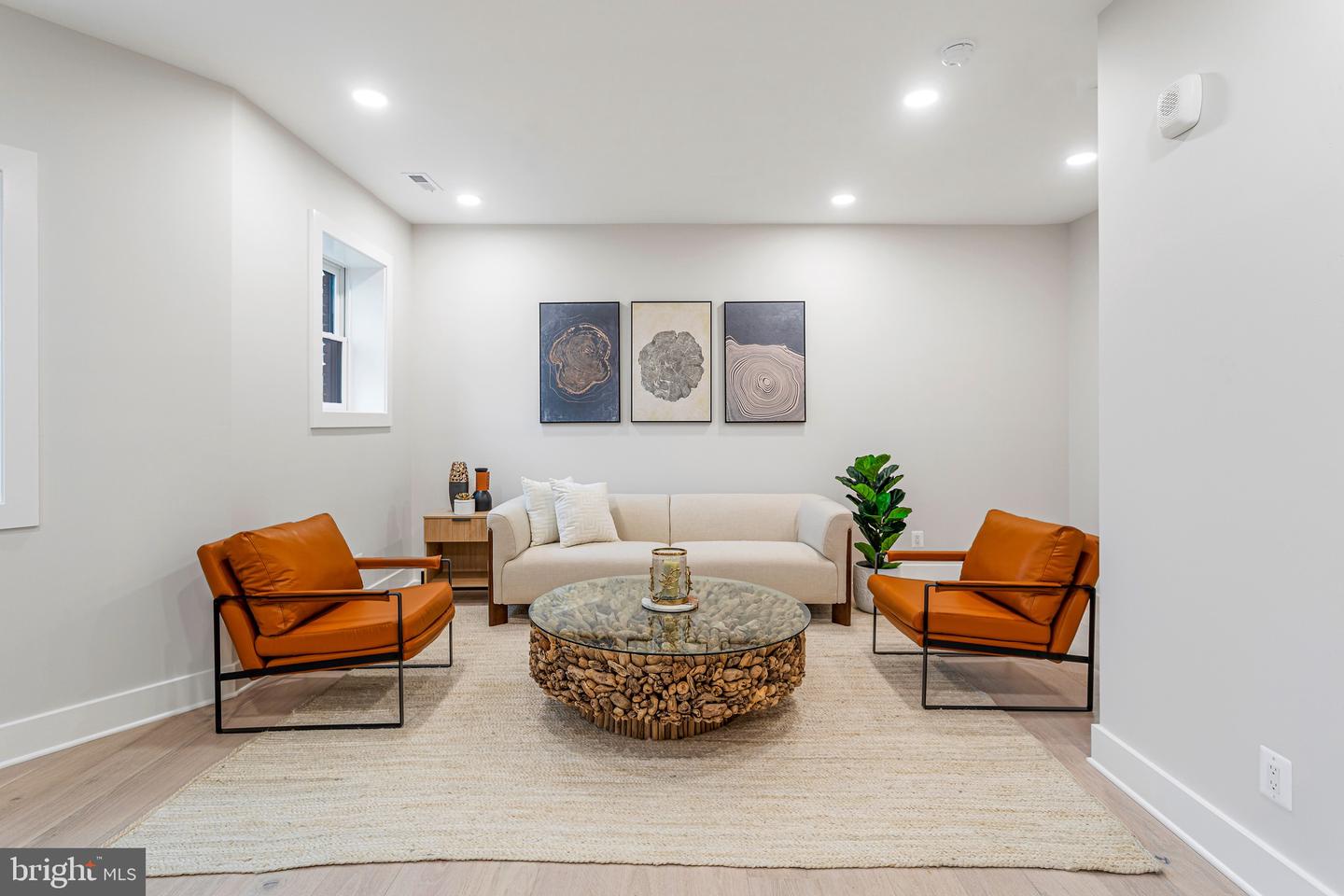1724 CONNECTICUT AVE NW #5, WASHINGTON, District Of Columbia 20009, 2 Bedrooms Bedrooms, ,1 BathroomBathrooms,Residential,For sale,1724 CONNECTICUT AVE NW #5,DCDC2204870 MLS # DCDC2204870