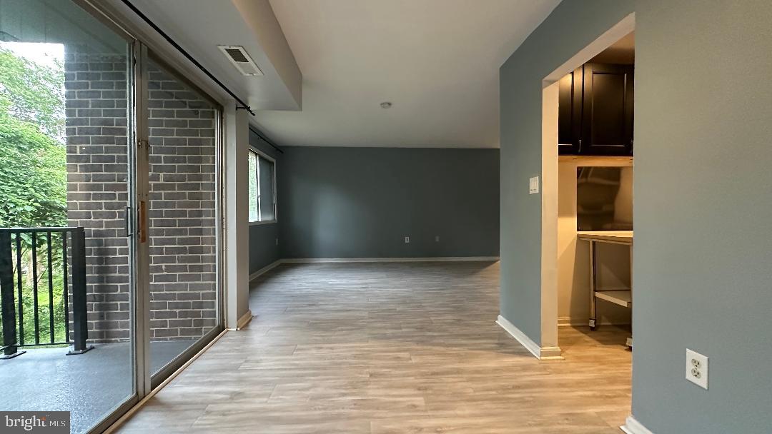 12703 LOTTE DR #102, WOODBRIDGE, Virginia 22192, 1 Bedroom Bedrooms, ,1 BathroomBathrooms,Residential,For sale,12703 LOTTE DR #102,VAPW2096670 MLS # VAPW2096670