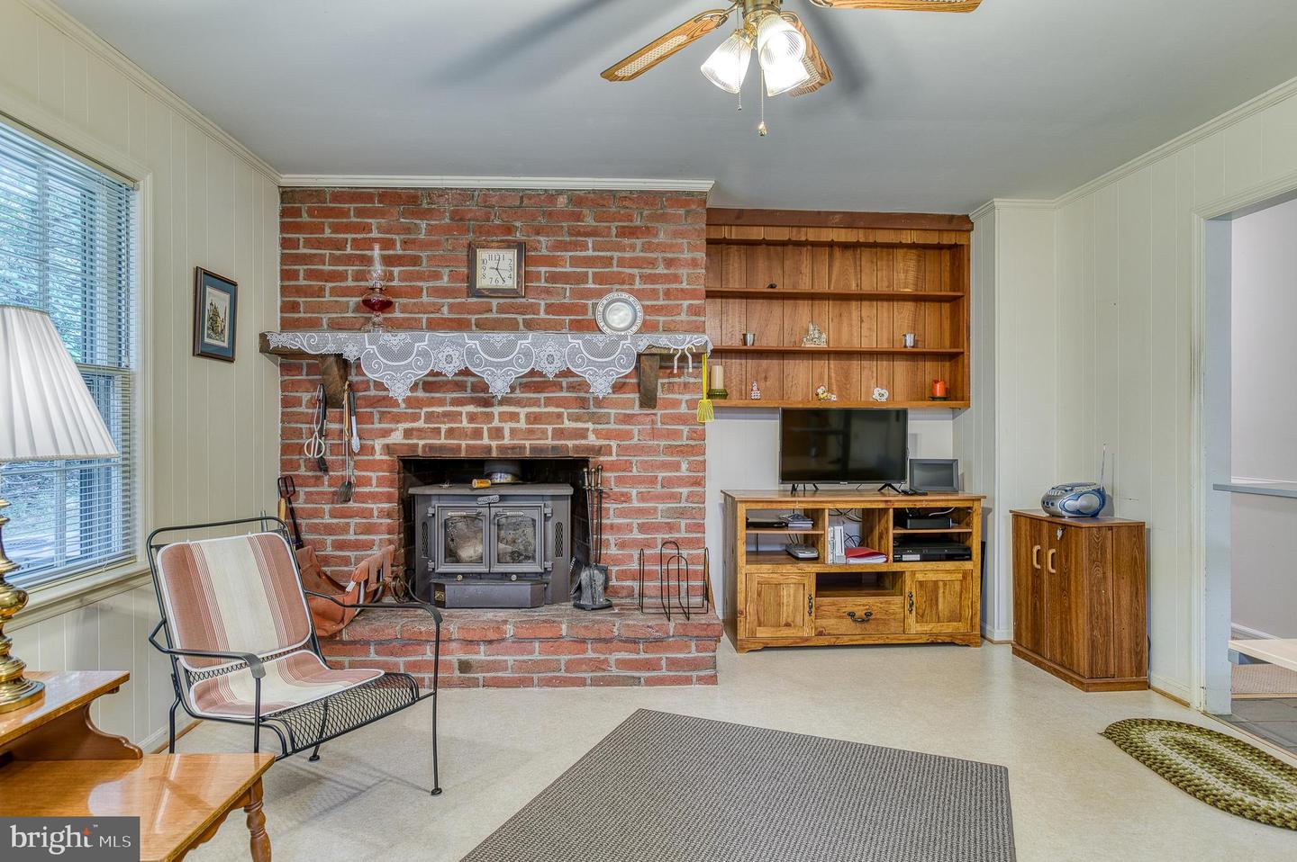18305 FOX MOUNTAIN LN, CULPEPER, Virginia 22701, 3 Bedrooms Bedrooms, ,2 BathroomsBathrooms,Residential,For sale,18305 FOX MOUNTAIN LN,VACU2010746 MLS # VACU2010746