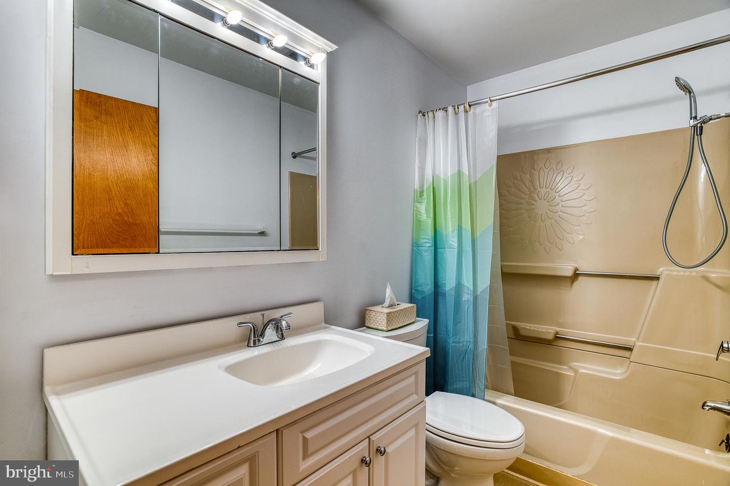18305 FOX MOUNTAIN LN, CULPEPER, Virginia 22701, 3 Bedrooms Bedrooms, ,2 BathroomsBathrooms,Residential,For sale,18305 FOX MOUNTAIN LN,VACU2010746 MLS # VACU2010746