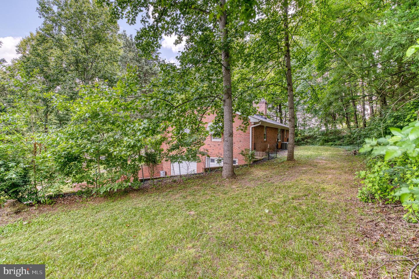 18305 FOX MOUNTAIN LN, CULPEPER, Virginia 22701, 3 Bedrooms Bedrooms, ,2 BathroomsBathrooms,Residential,For sale,18305 FOX MOUNTAIN LN,VACU2010746 MLS # VACU2010746